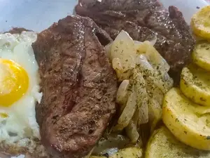 Carne al horno con papas