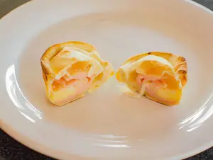 Empanada de jamón y queso