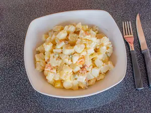 Ensalada rusa para dos