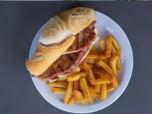 Sándwich De Bondiola