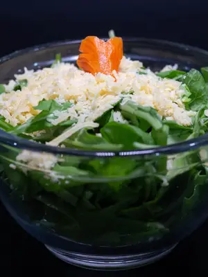 Ensalada Rucula Y Parmesano