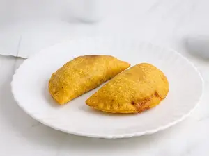 Empanada carne mechada