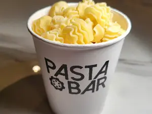 Radiatore + salsa + queso