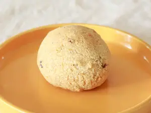 Chipa con roquefort y nuez