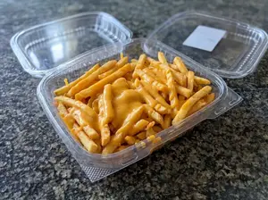 Papas fritas y chedar