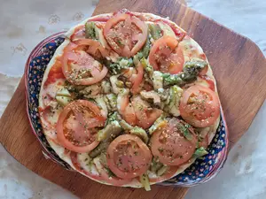 Pizza berenjena y tomate
