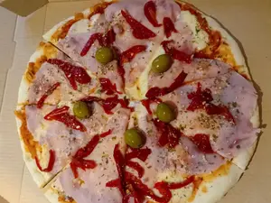 Pizza jamon y morron