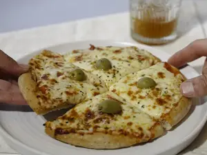 Pizza a la piedra MUZZARELLA individual - SIN GLUTEN