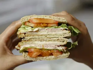Sandwich de milanesa de pollo COMPLETO - SIN GLUTEN