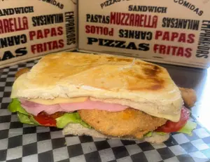 Sandwich de milanesa completo