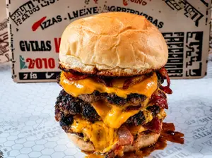 Tsunami burguer
