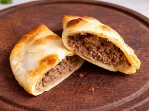Empanada carne picante