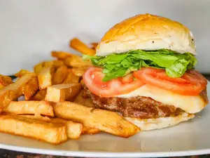 Hamburguesa simple completa