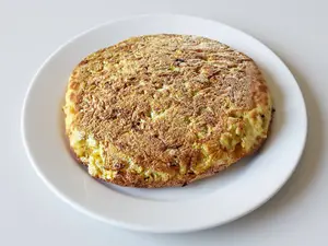 Tortilla De Papa Individual Con Ensalada