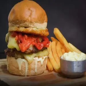 Perico house doble + papas