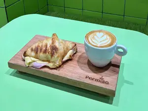Croissant de jamón de y queso