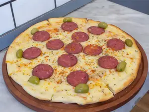 10 - Pizza Calabresa Gde