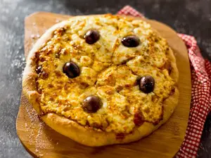 11-pizza provolone