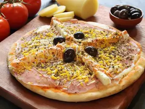 12 - Pizza Con Palmitos Gde