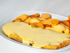 Suprema a la mozzarella