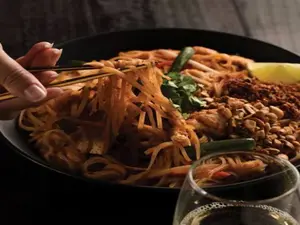 Pad thai