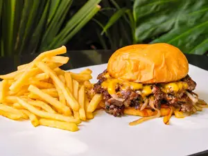 Cheese burger simple + papas