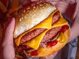 Doble royale veggie + papas