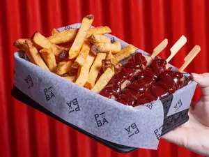 Pinchos bondiola + papas