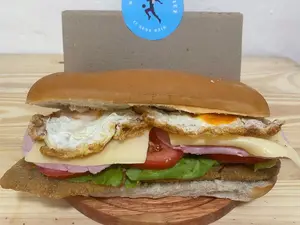 Sandwich de milanesa completo