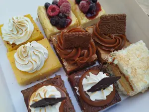 Petit fours 10 unidades