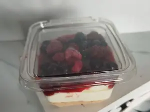 Postre cheescake de frutos rojos