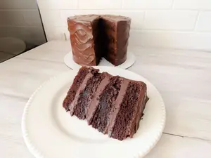 Porcion torta chocolate matild