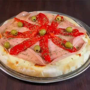 Chica muzzarrella jamón y morrón