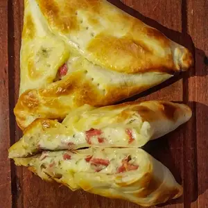 Empanada Calabresa