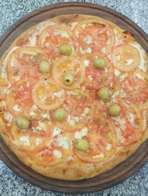 Pizza grde napolitana con ajo