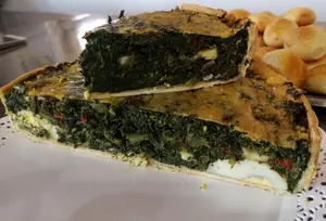 Tarta verdura y salsa blanca