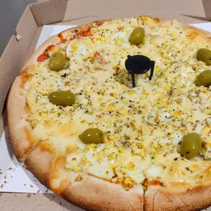 Pizza muzza y huevo