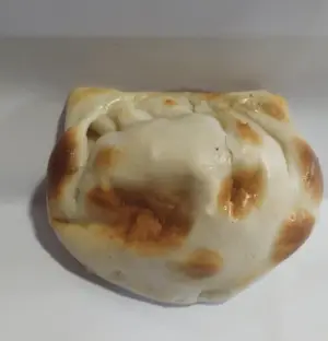 Empanada de Cebolla y queso