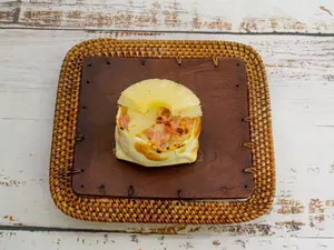 Canastita ananá con jamón