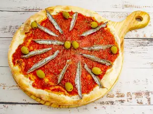 Pizza con anchoas