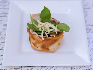 Empanada crudo con rúcula