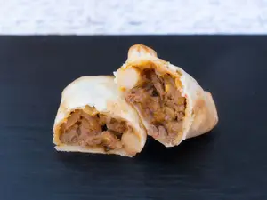 Empanada de carne a cuchillo