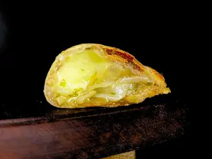 Empanada integral cebolla