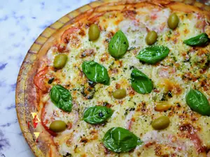 Pizza Al Molde De Capresee