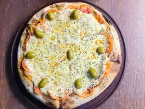Pizza napolitana a la piedra
