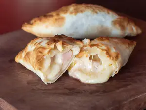 Empanada de roquefort y jamón