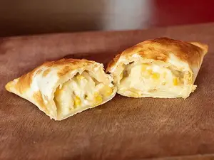 Empanada humita