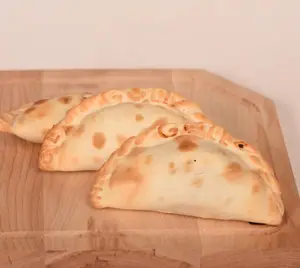 Empanada De Cerdo Y Barbacoa