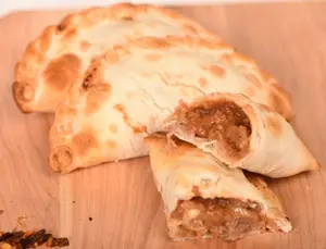 Empanada De Cerdo Y Barbacoa