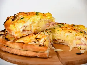 Porcion De Fugazzeta Rellena